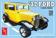 1932 Tudor Street Sedan 1/25