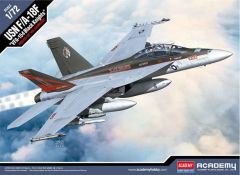USN F/A-18F VFA-154 Black Knights 1/72