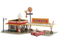 Built and Ready Drive n Dine N Scale