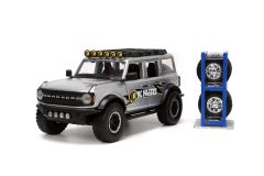 2021 Ford Bronco w/ Tire Rack 1/24