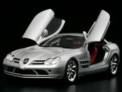 Mercedes Benz SLR McLaren 1/24