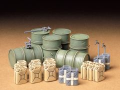 German Fuel Drum Set 1/35