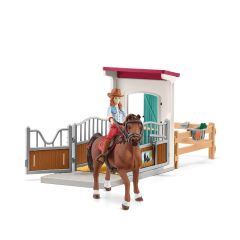 Horse Box w/ Hannah & Cayenne