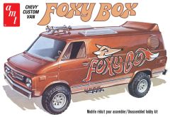 1975 Chevy Van "Foxy Box" 1/25