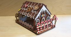 Art Kit Gingerbread House
