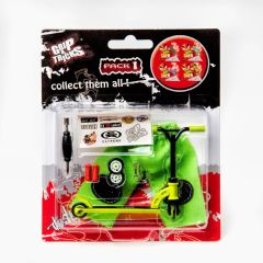 Scooter Green Grip & Tricks