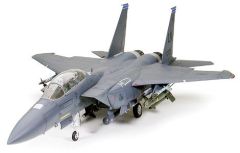 F-15E Strike Eagle w/ Bunker Buster 1/32